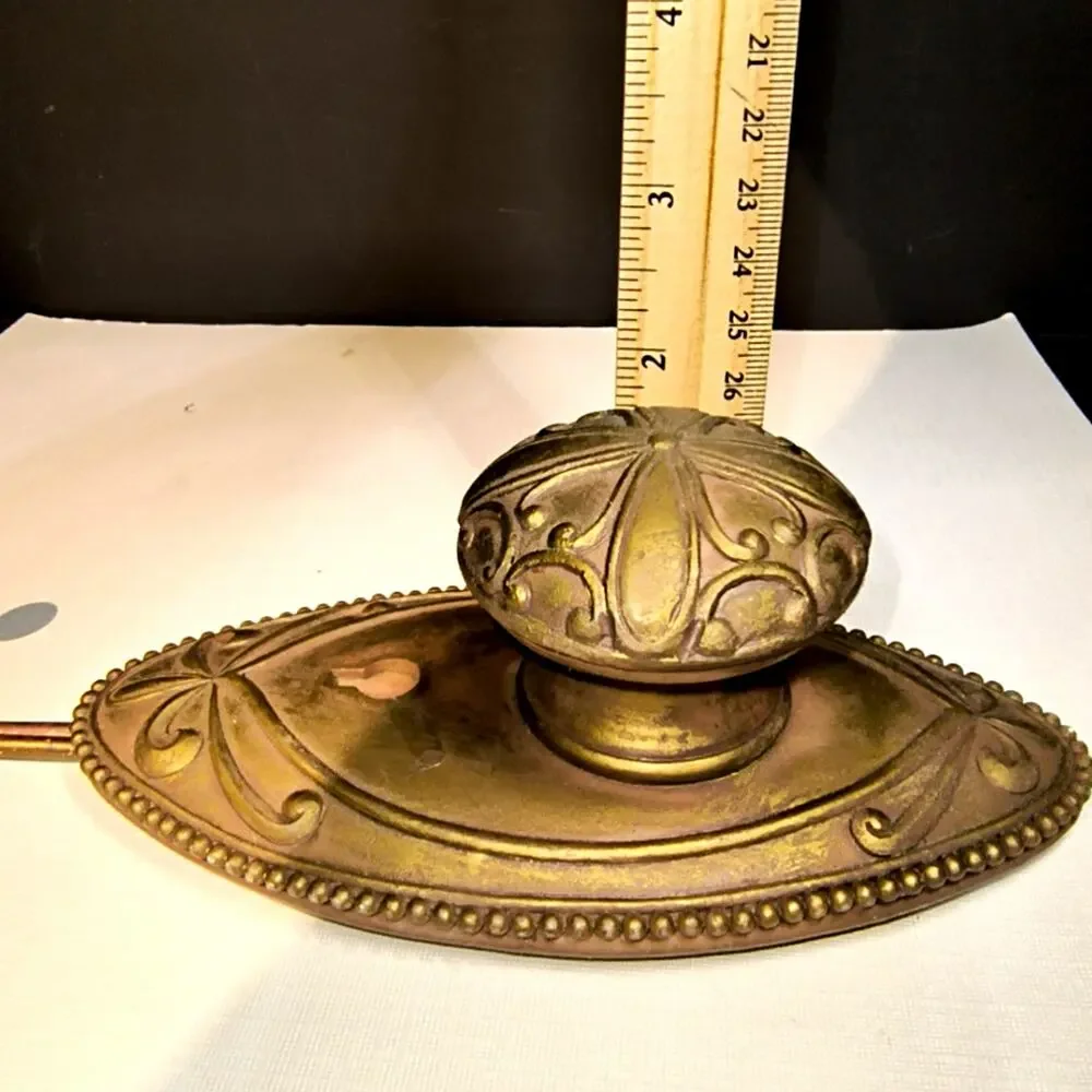 1582. Reproduction of a 1910s Door Knob Coat Hooks